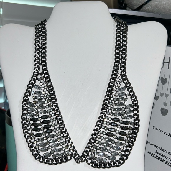 Jewelry - Shiny white faceted glass,Layered Chain-necklace 20.5”